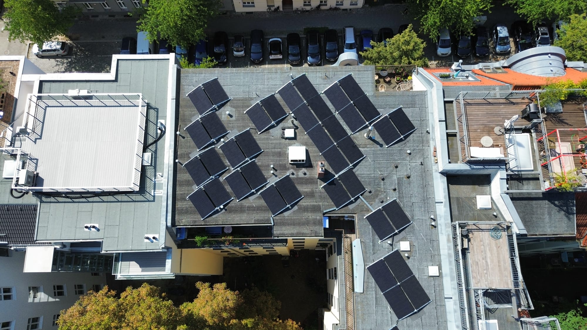 Bild mit Sichtbar Tereasse nachbarn